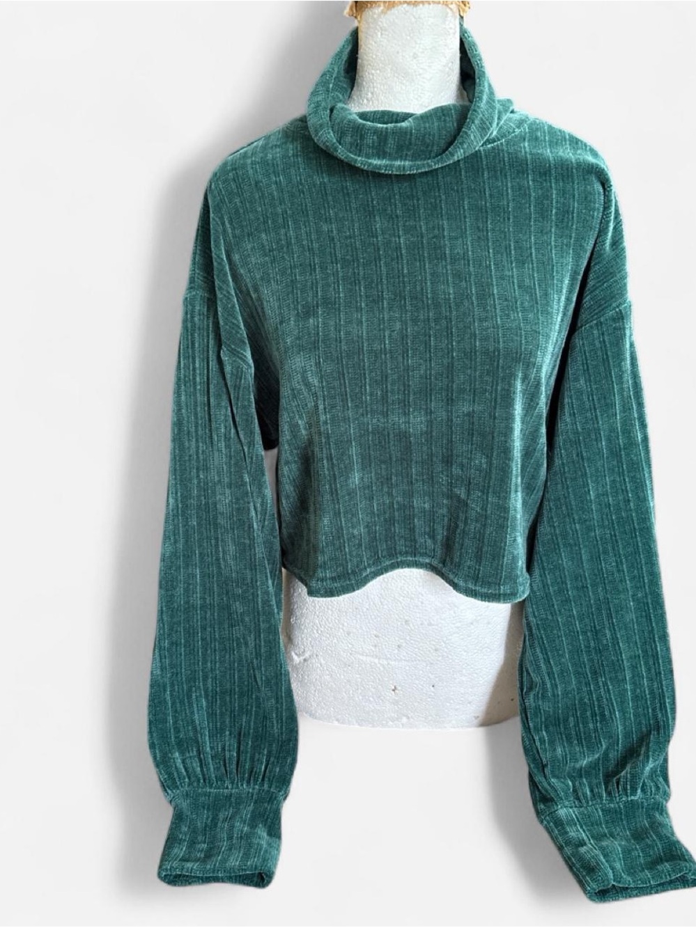 Altar'd State Cropped Velvet Chenille Turtleneck Sweater in Forest Green